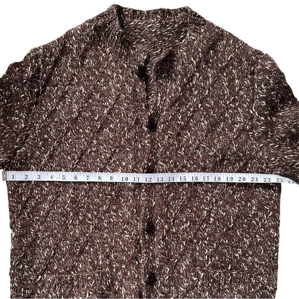 Hand Knit Textured Argyle Wool Buttoned Cardigan - Picture 5 of 10